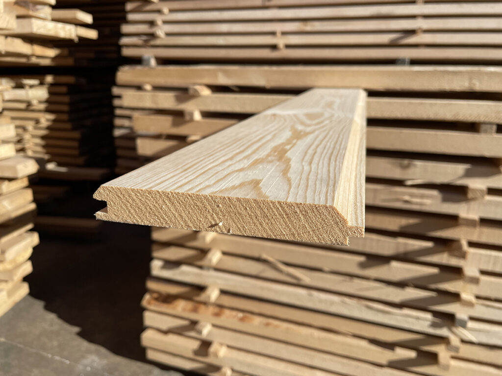 Tarima de madera de pino silvestre